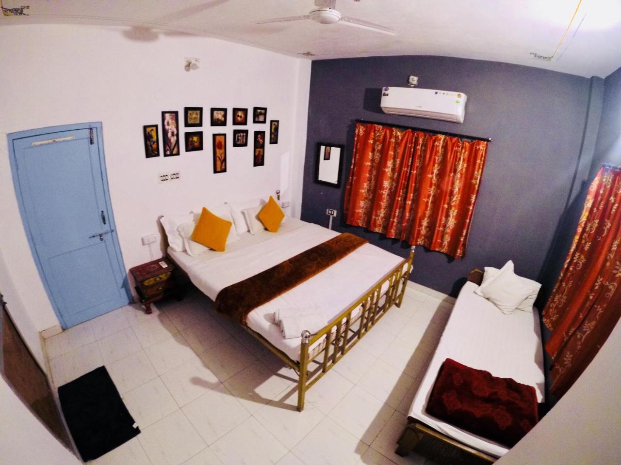 The Hostel Crawl Udaipur Exterior foto